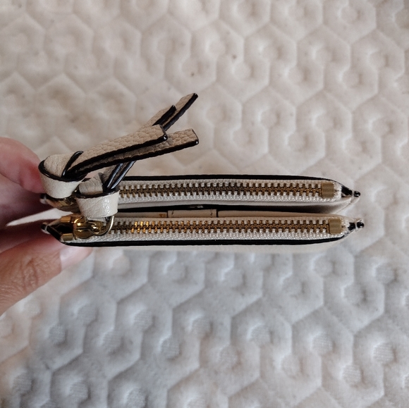 Kate Spade wallet - Picture 2 of 5